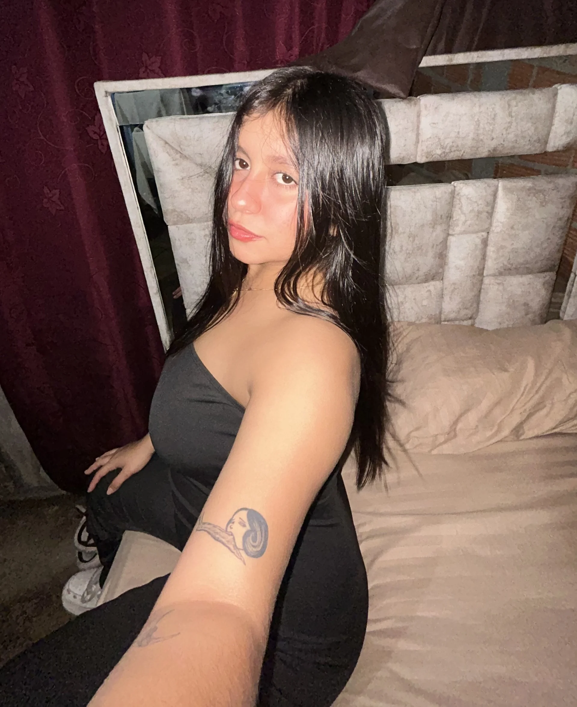 XXX Porn Photo of Nude Maggie_69 1