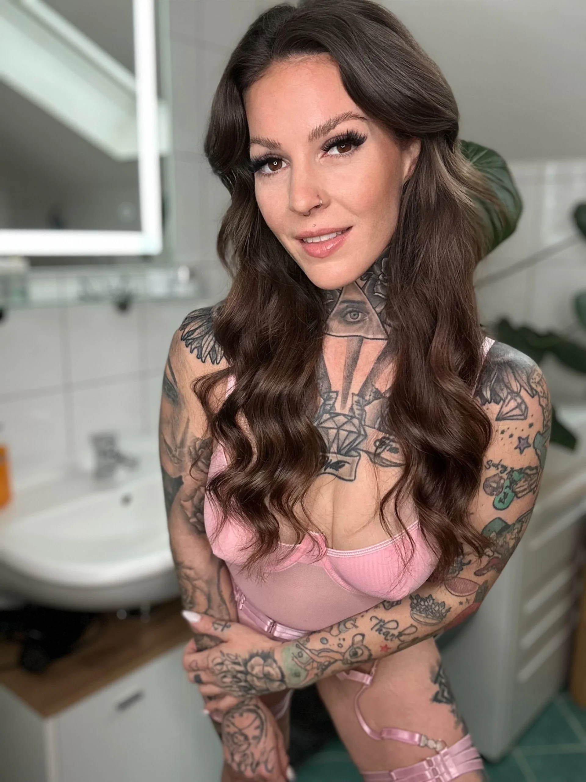 XXX Porn Photo of Nude BrownieyQueen 33