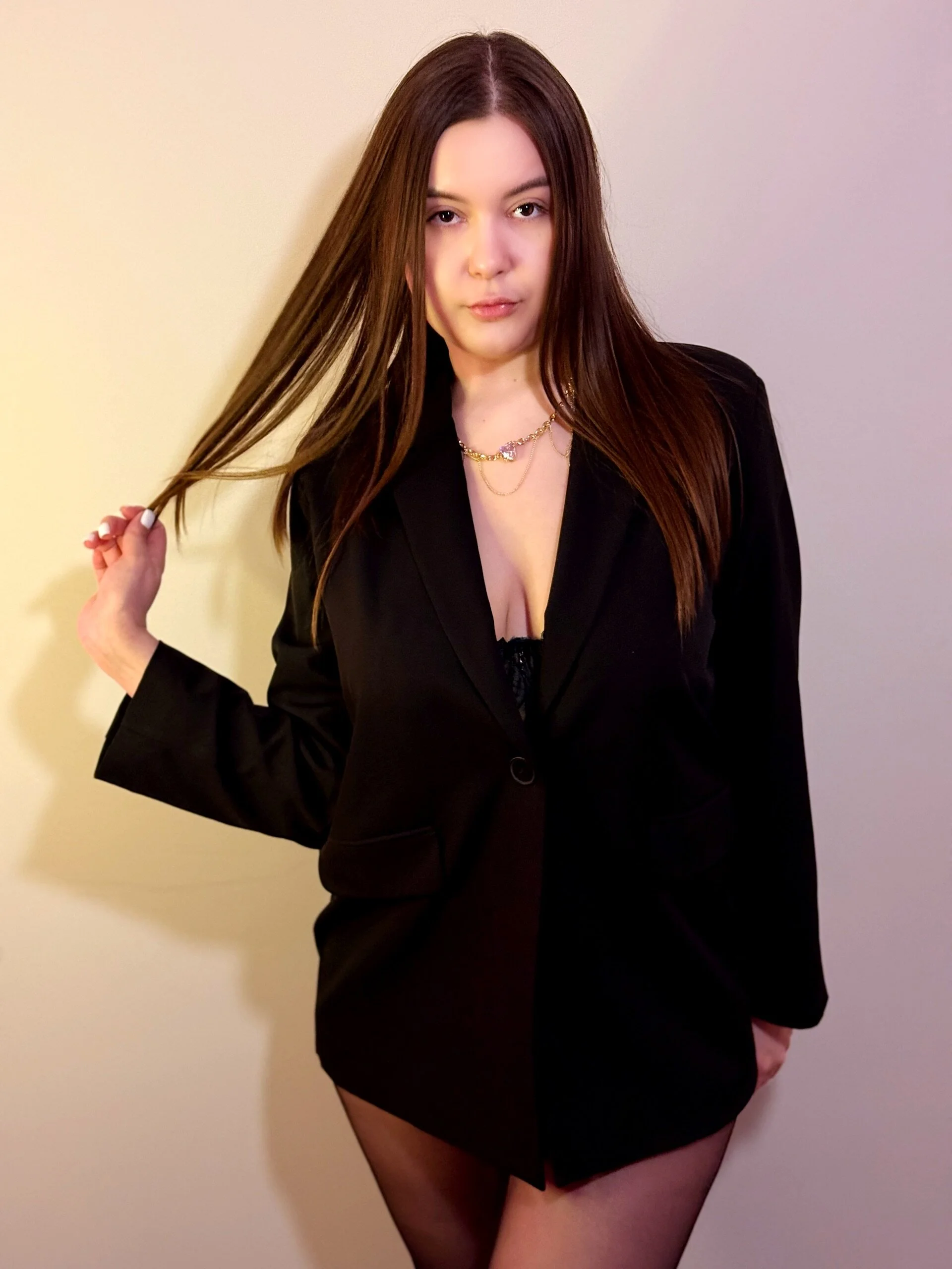 XXX Porn Photo of Nude GoldenLuxuryGirl 25