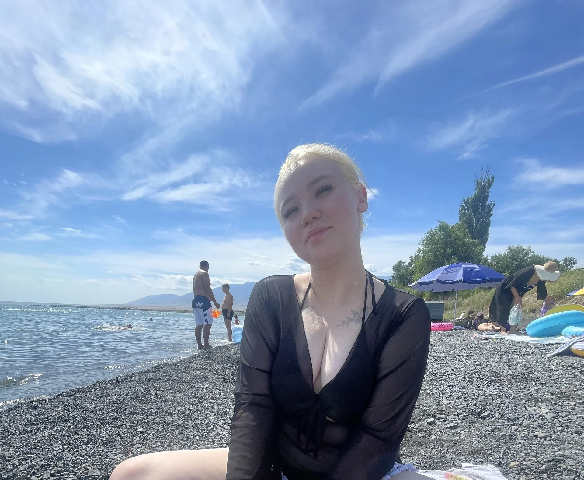 XXX Porn Photo of Nude din_d1n 1