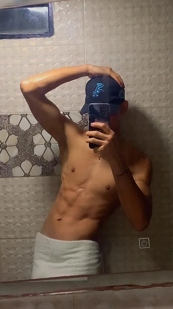 XXX Porn Photo of Nude KamiSuarez 6