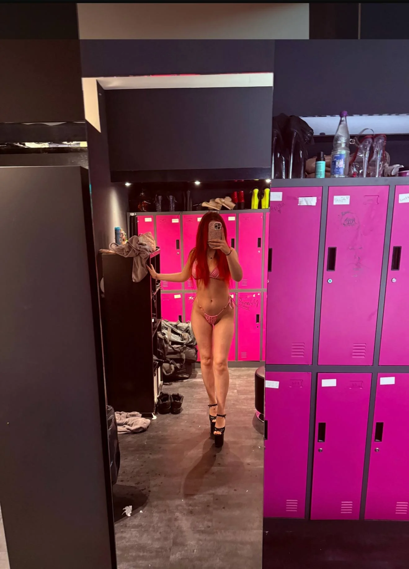 XXX Porn Photo of Nude Holly-Glamour 27