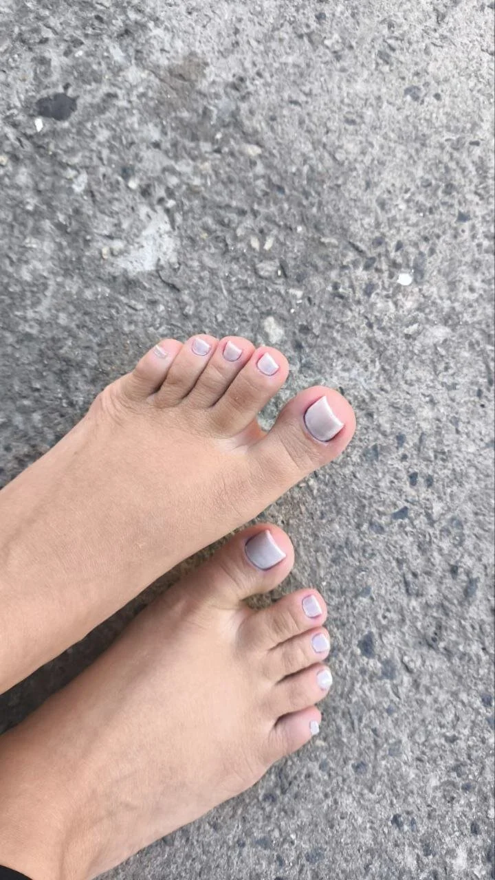 XXX Porn Photo of Nude BeaFeet32 9