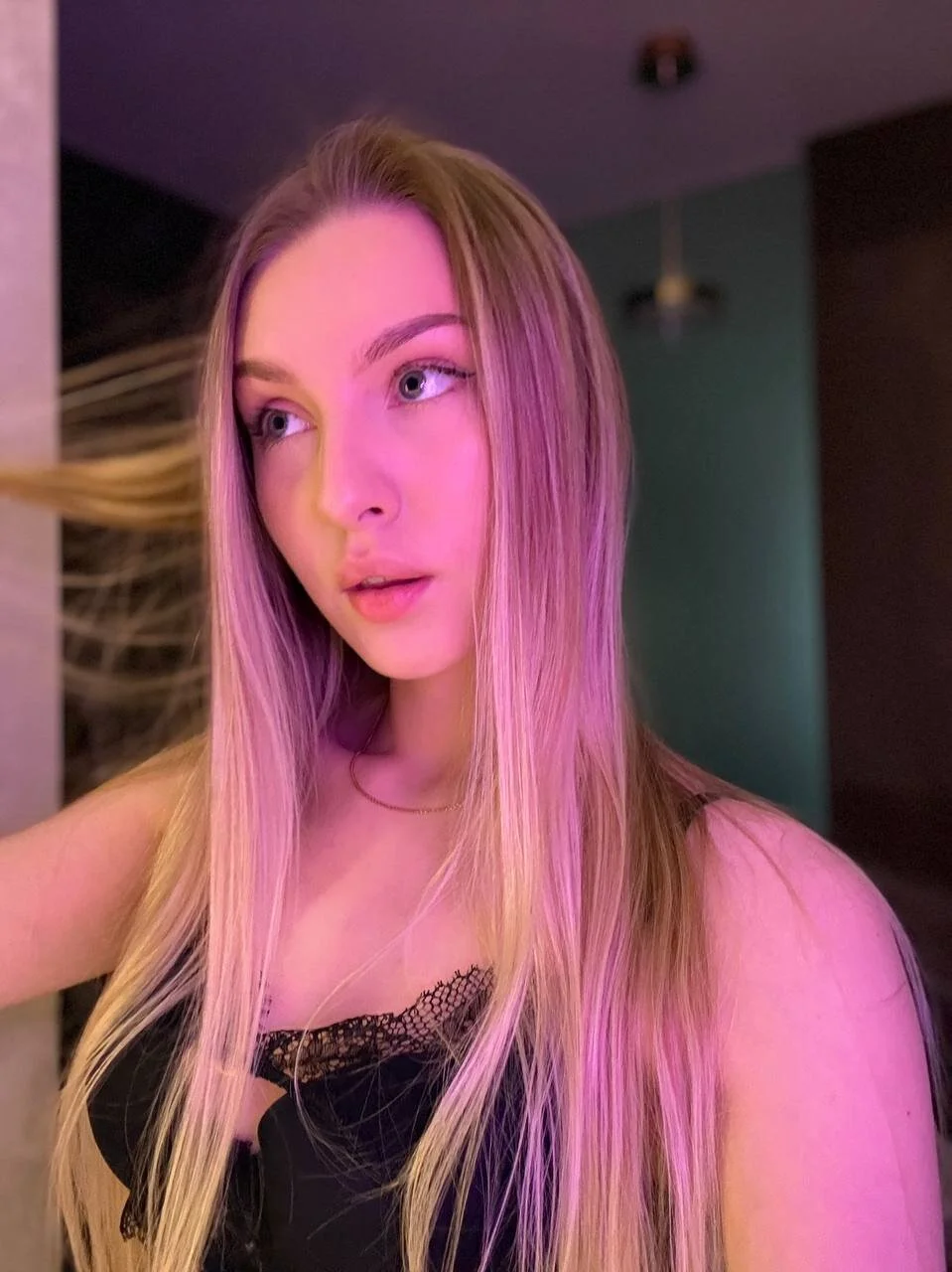 XXX Porn Photo of Nude blondinkaa 2
