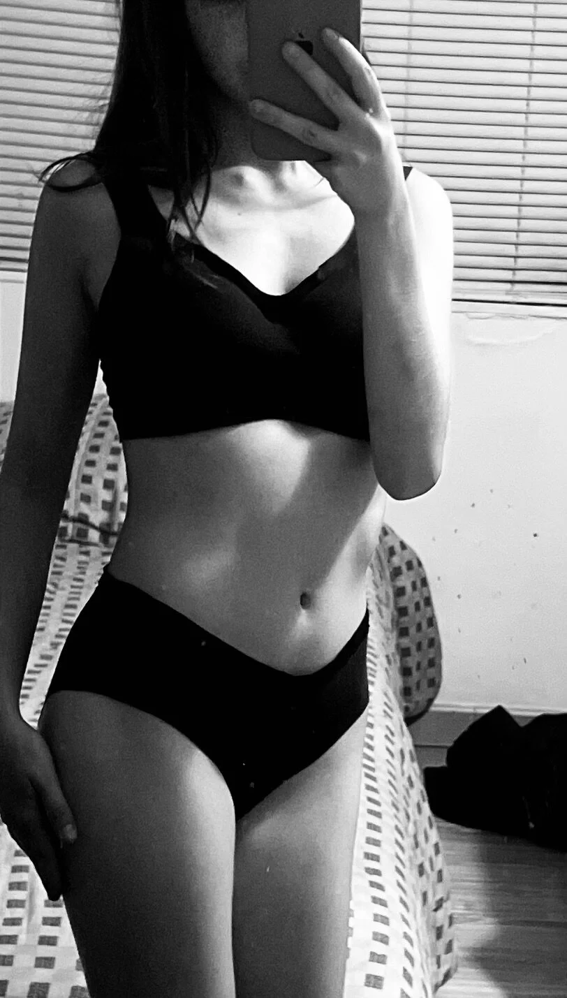 XXX Porn Photo of Nude PrincessEmily_69 19