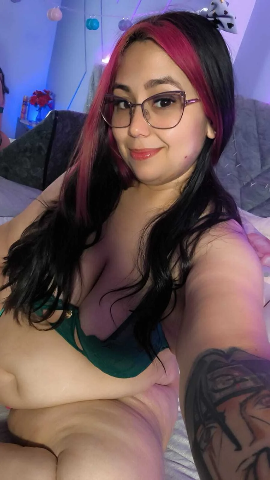 XXX Porn Photo of Nude emmajohnss 147