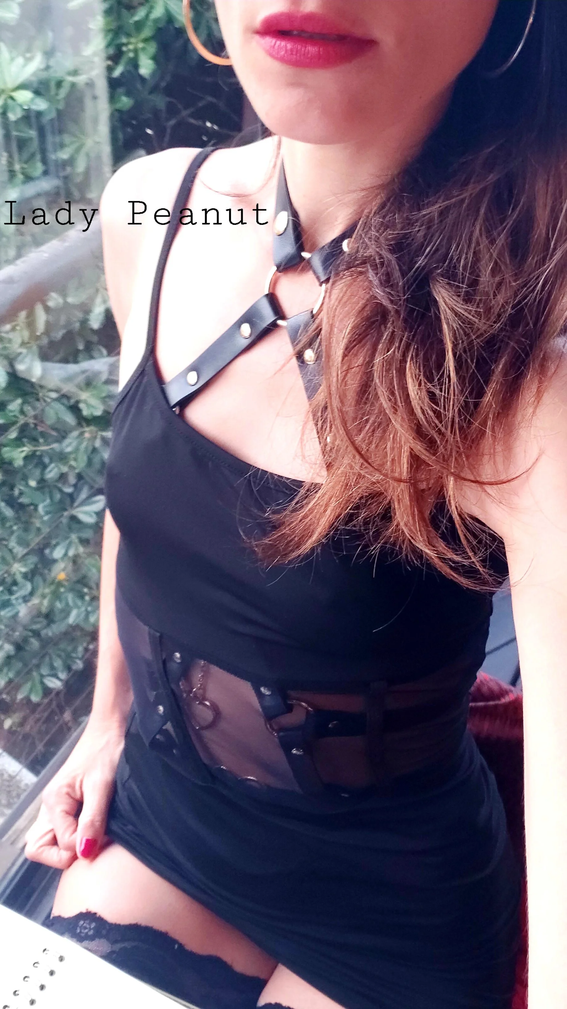 XXX Porn Photo of Nude LadyPeanut 1
