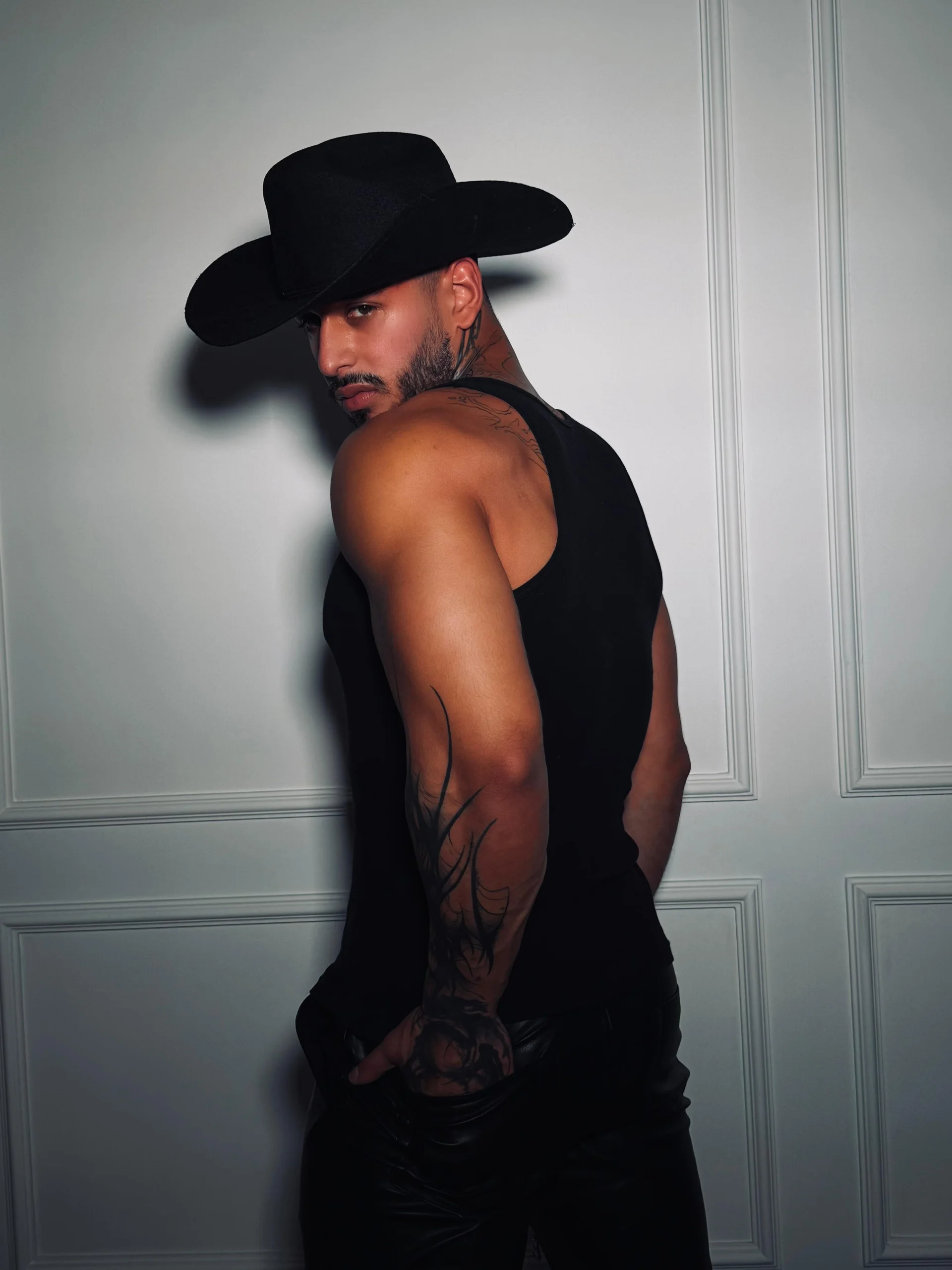 XXX Porn Photo of Nude mike_belle 61