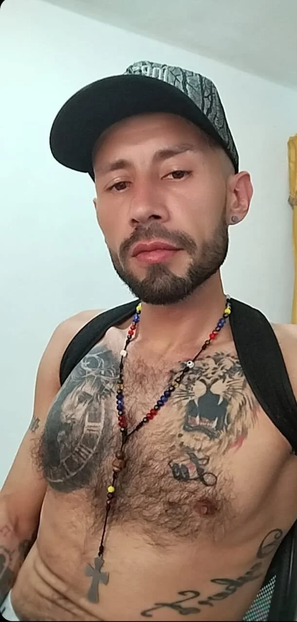 XXX Porn Photo of Nude bigdick_monster1 3