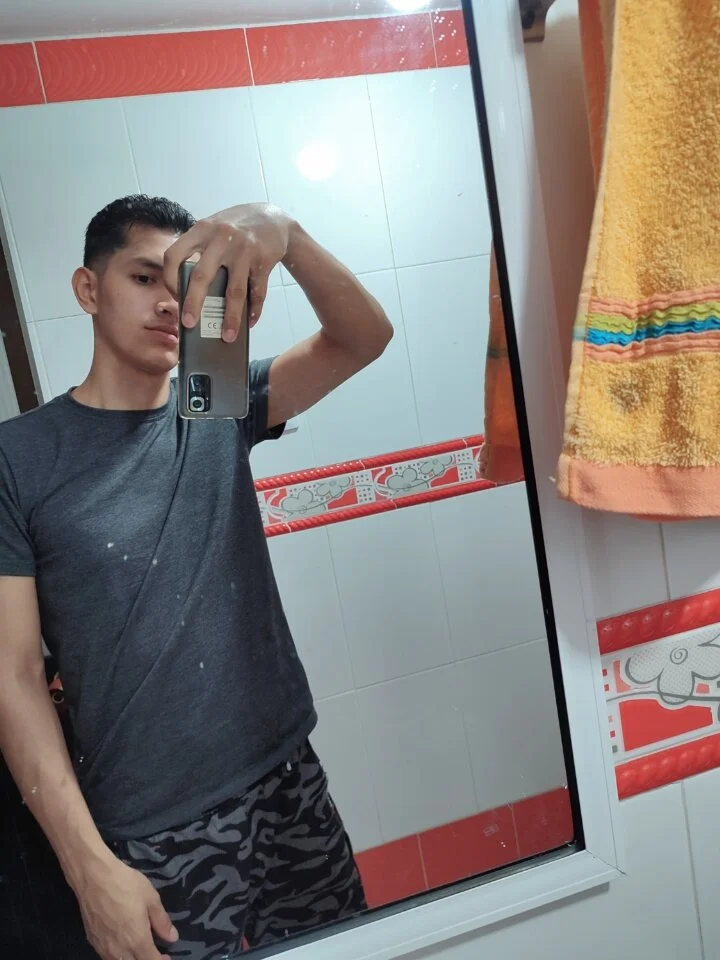 XXX Porn Photo of Nude MilanDavid1 4