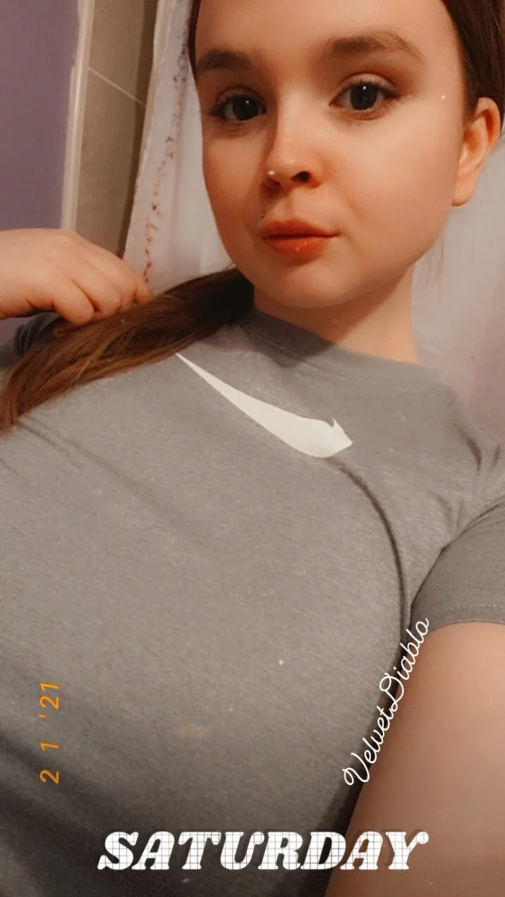 XXX Porn Photo of Nude VelvetDiablo 22