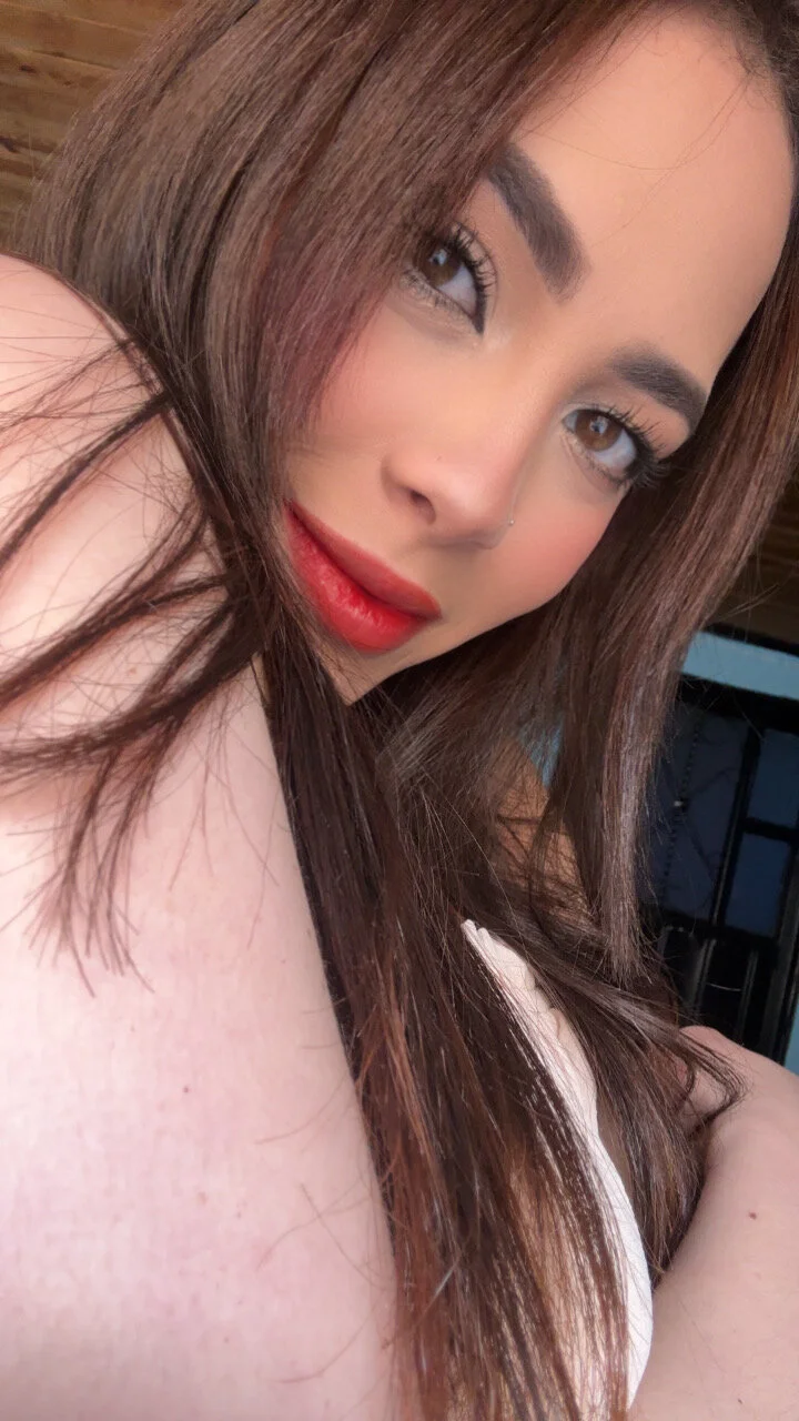 XXX Porn Photo of Nude petitmarii 15