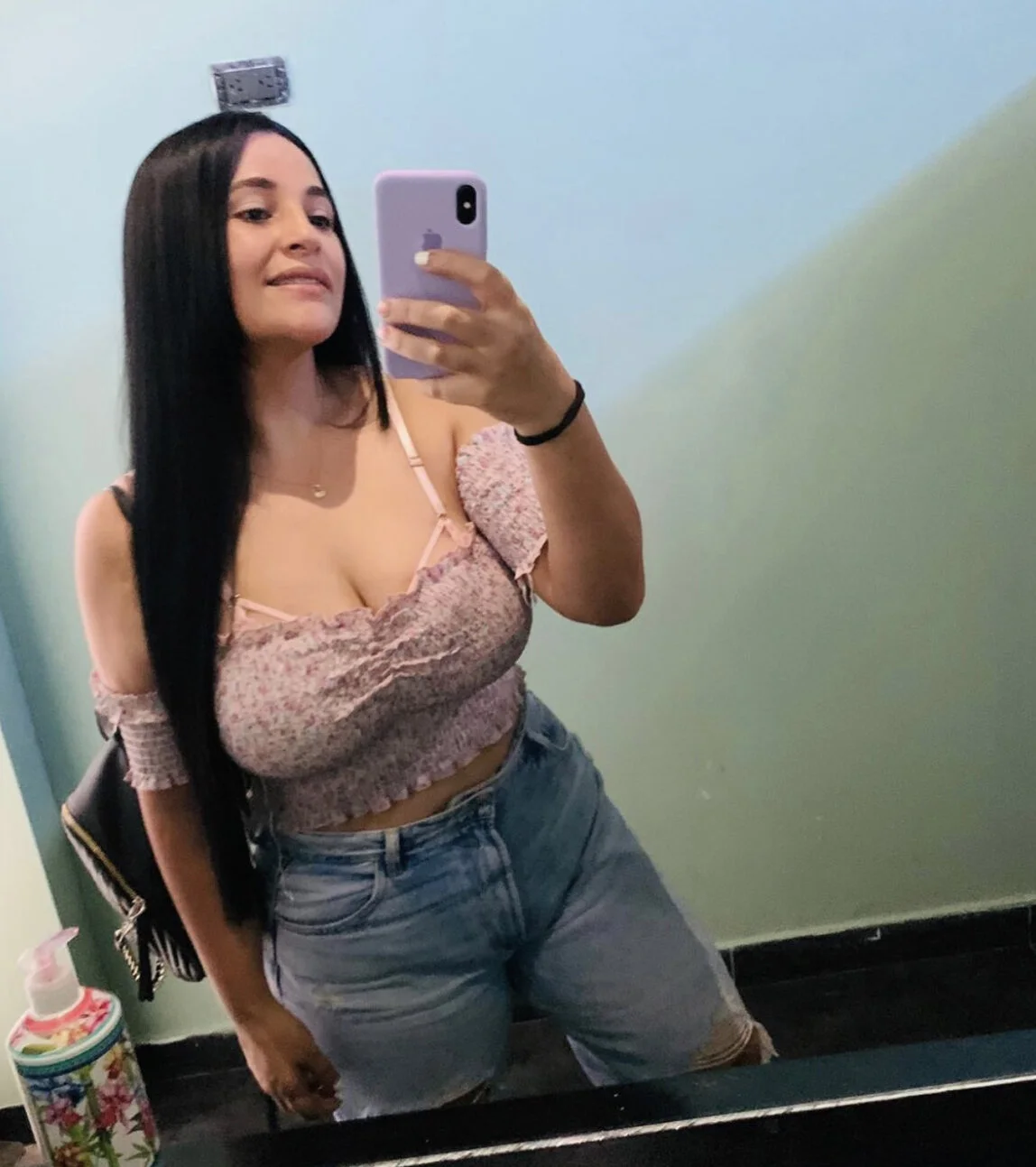 XXX Porn Photo of Nude Taylortits 3