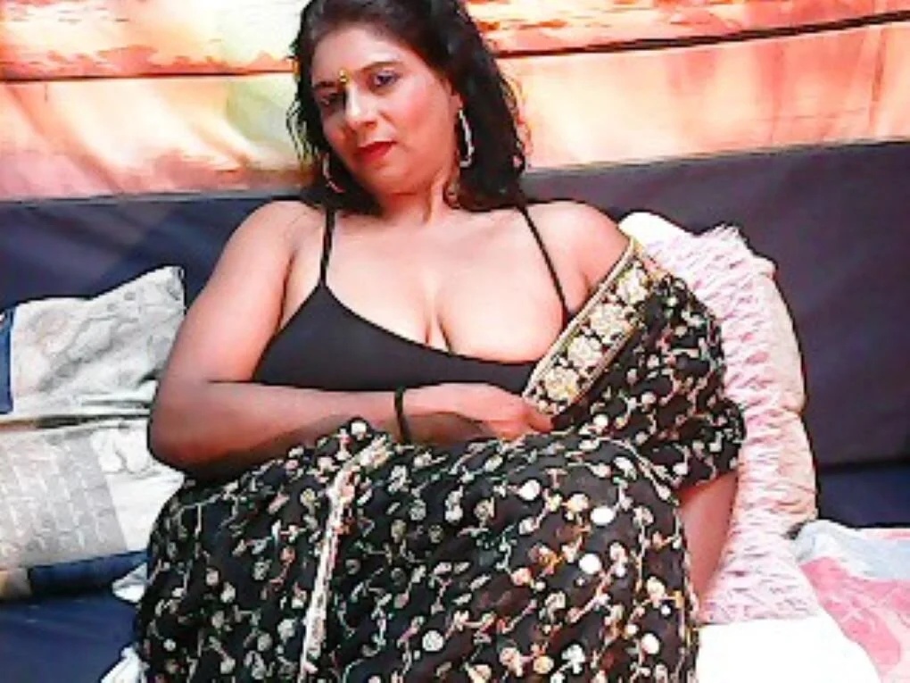 XXX Porn Photo of Nude indianerotica69 6