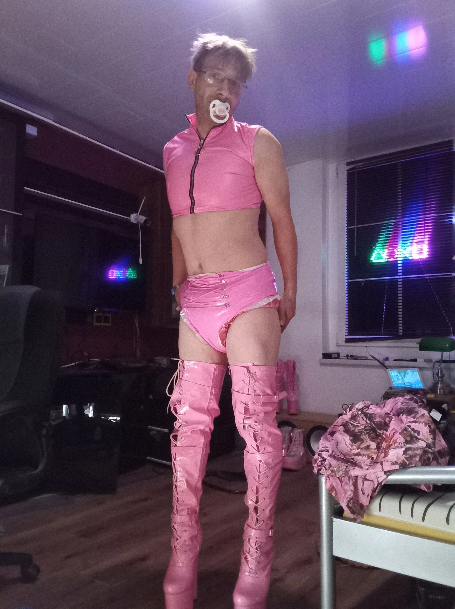 XXX Porn Photo of Nude Fem-Boy40 8
