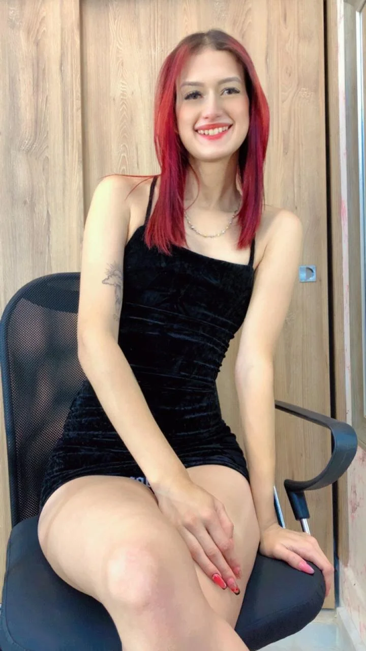 XXX Porn Photo of Nude Caroline_daring 6