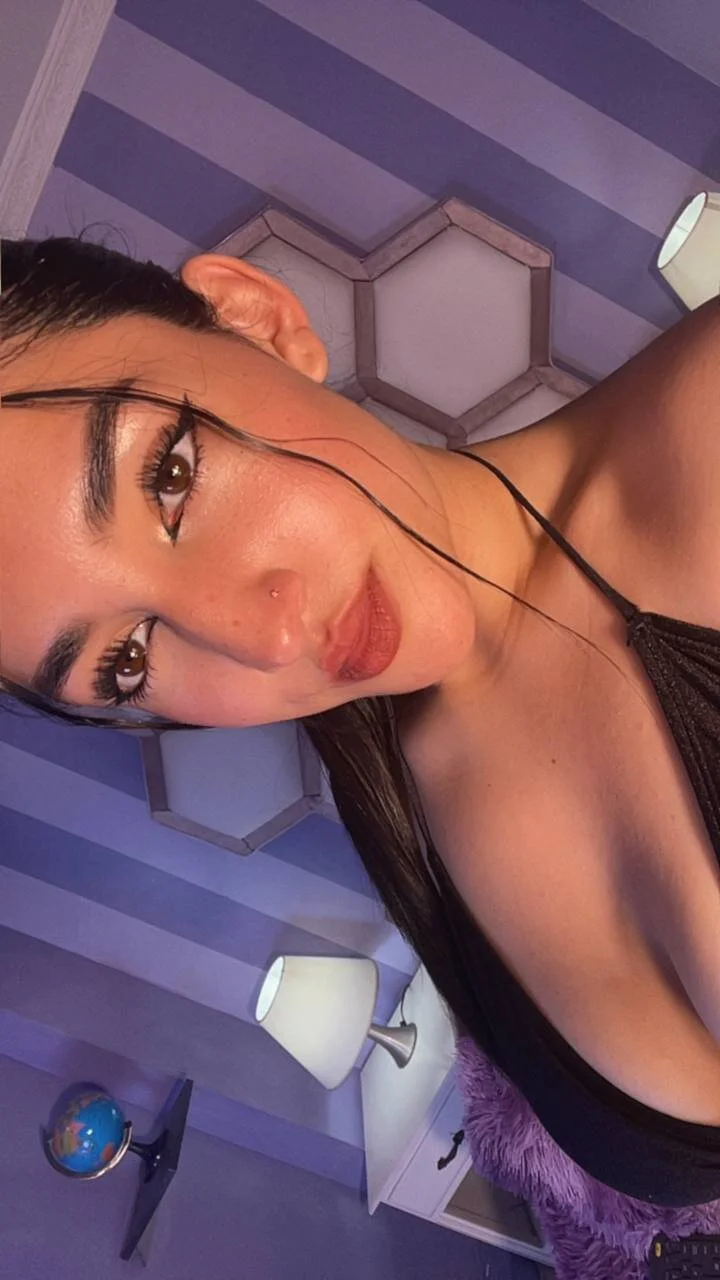 XXX Porn Photo of Nude yvi_taylor 23