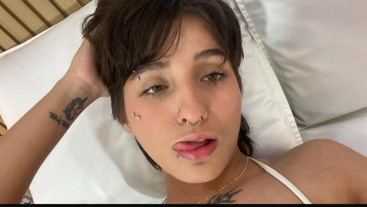 XXX Porn Photo of Nude Little_lili19 4