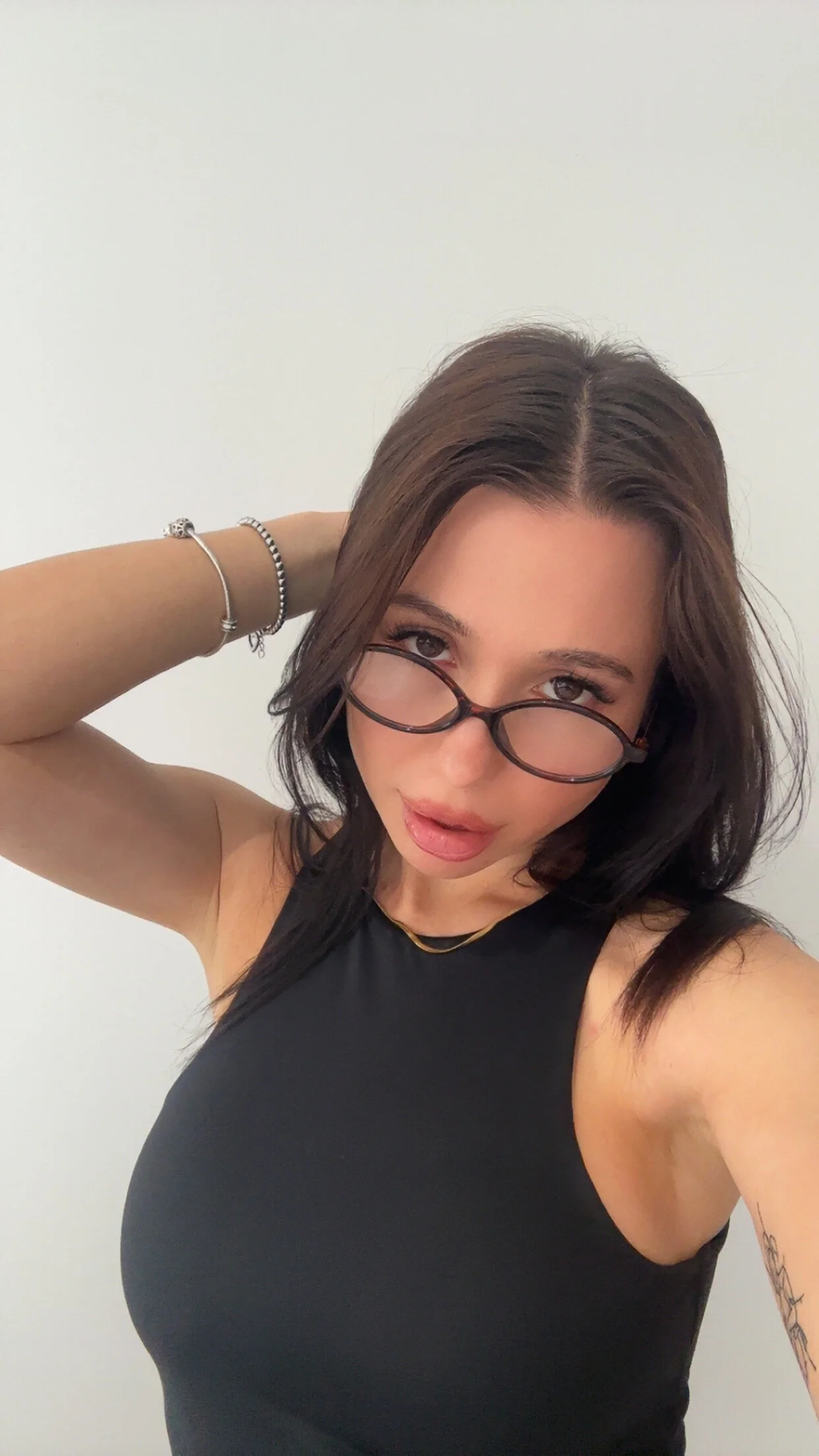 XXX Porn Photo of Nude InsideMia 48