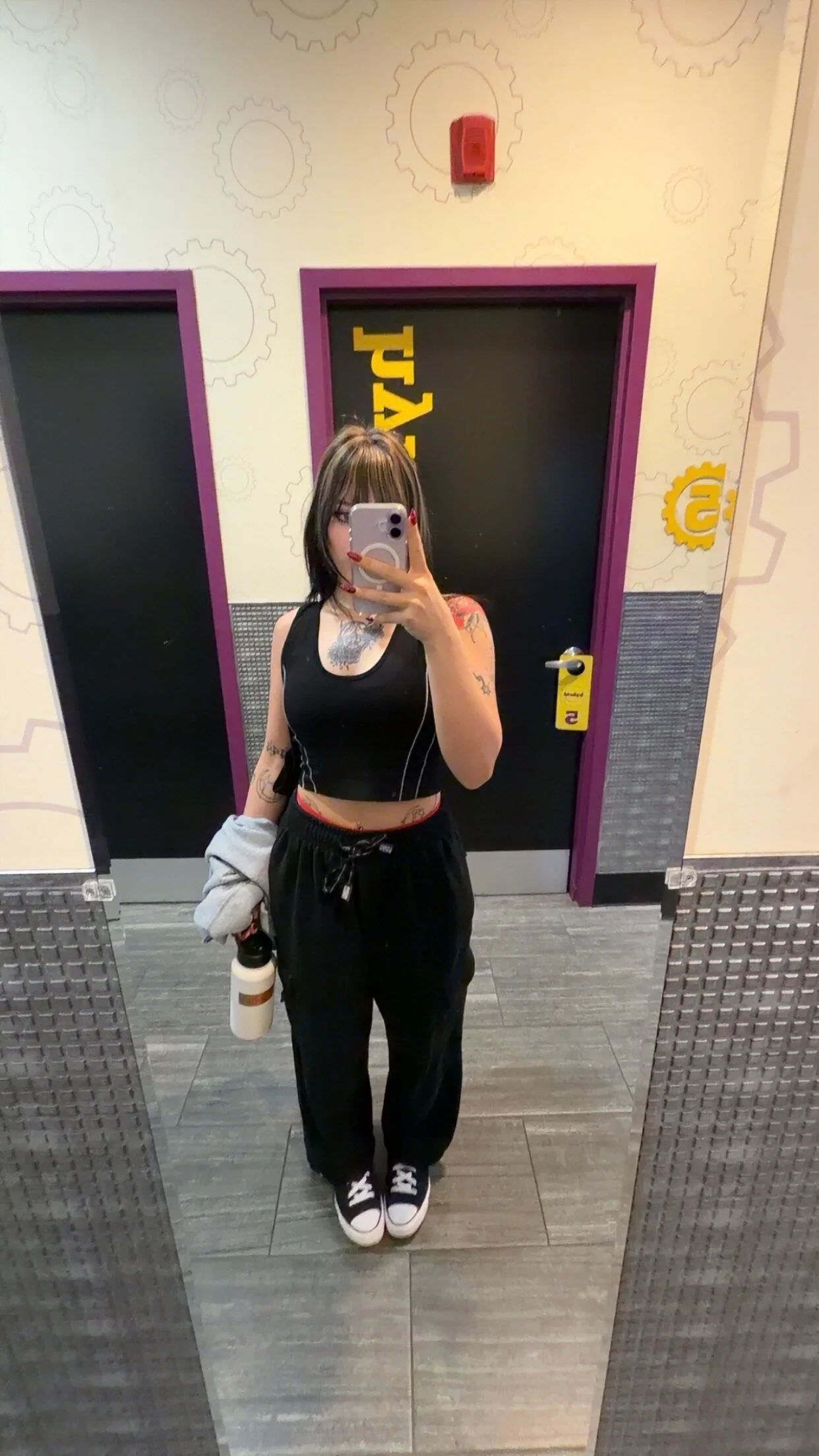 XXX Porn Photo of Nude Lucysinclairr 25