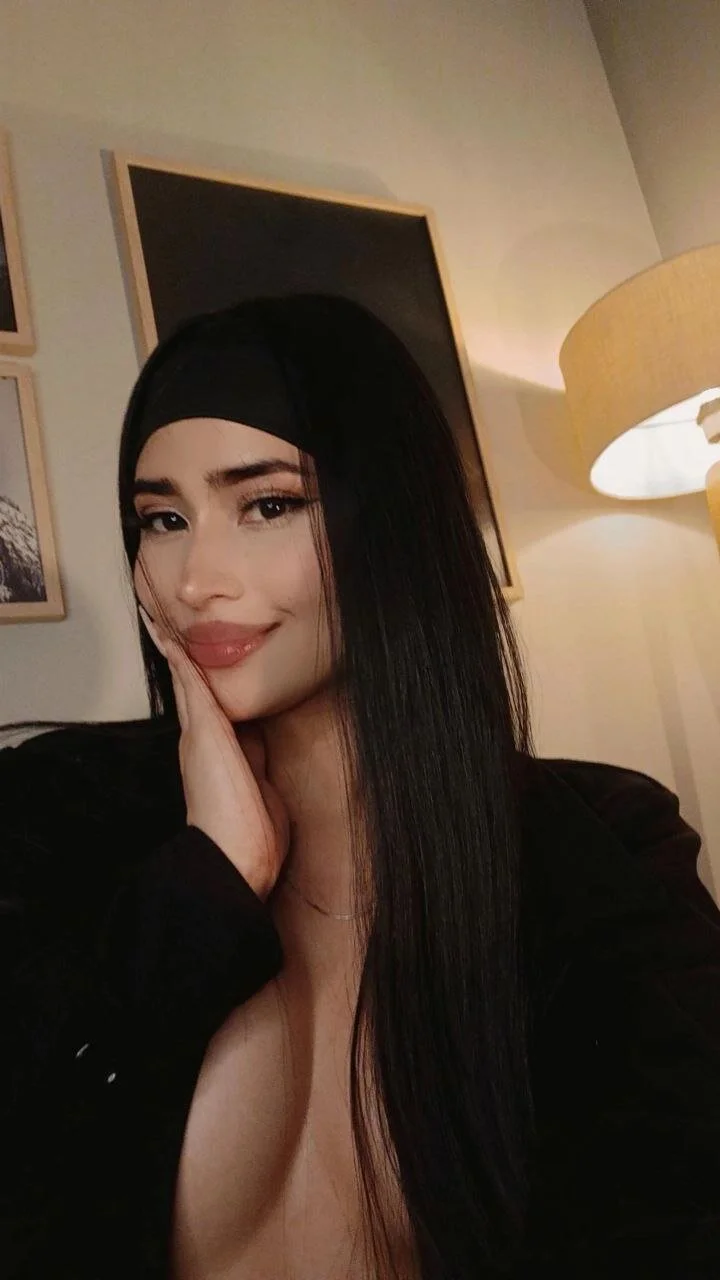 XXX Porn Photo of Nude lara_madisson 64