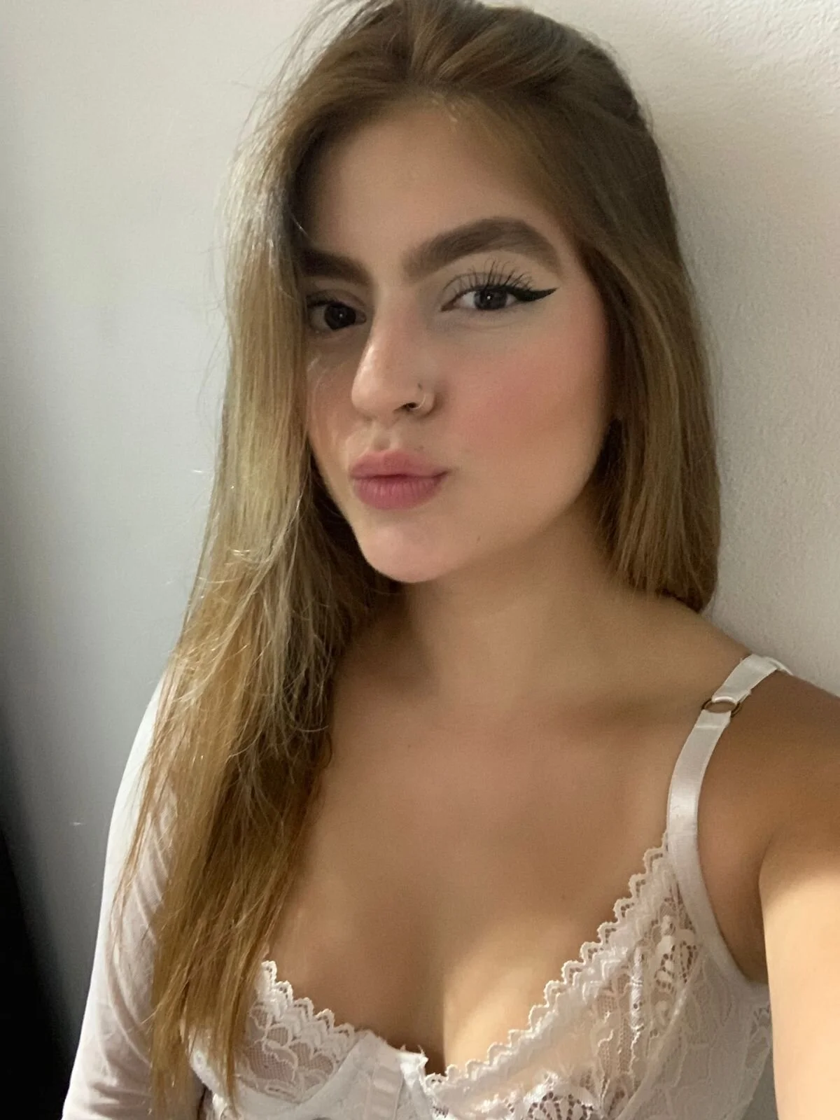XXX Porn Photo of Nude allisson_m 1