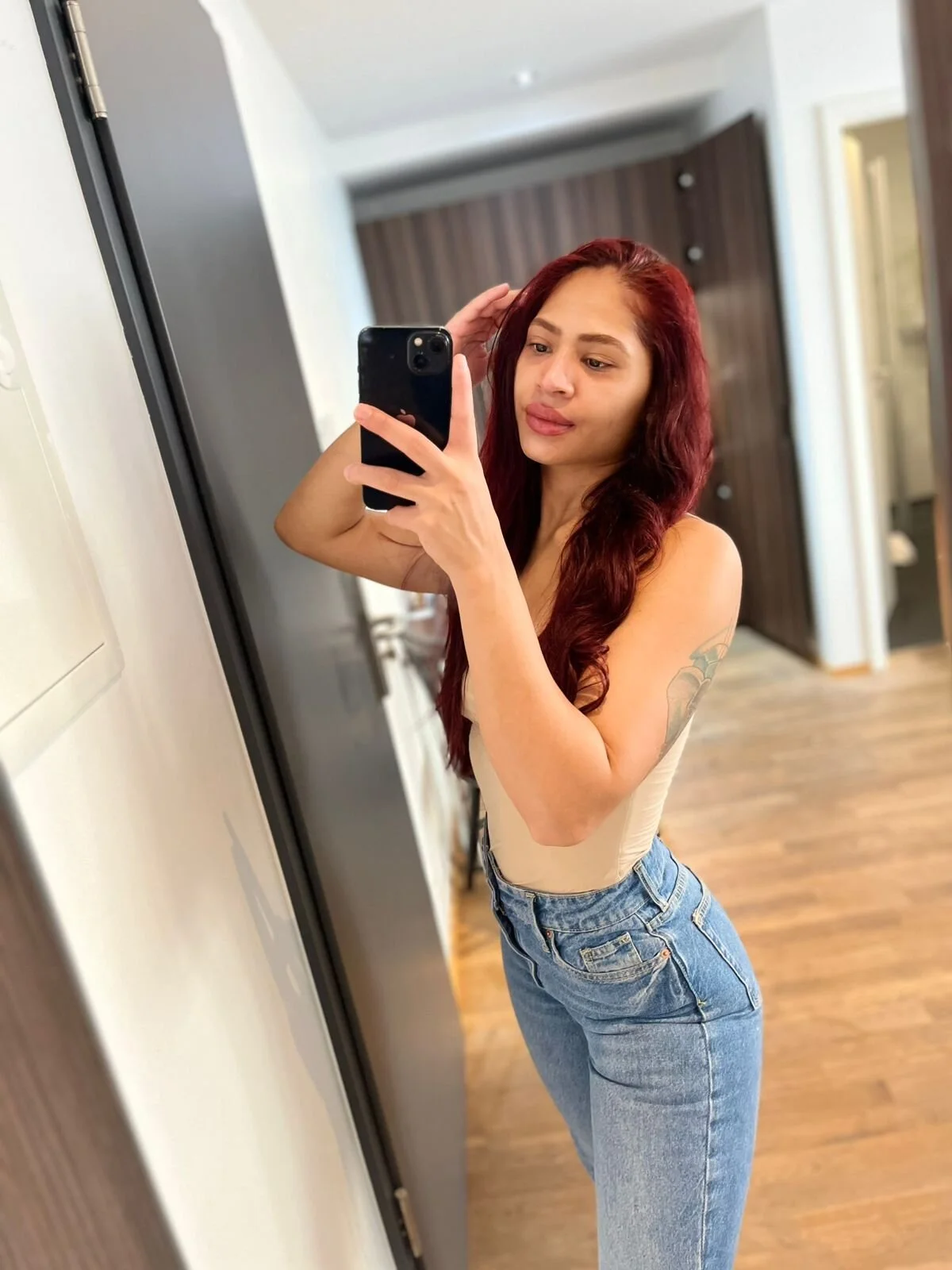 XXX Porn Photo of Nude IslaScott 1