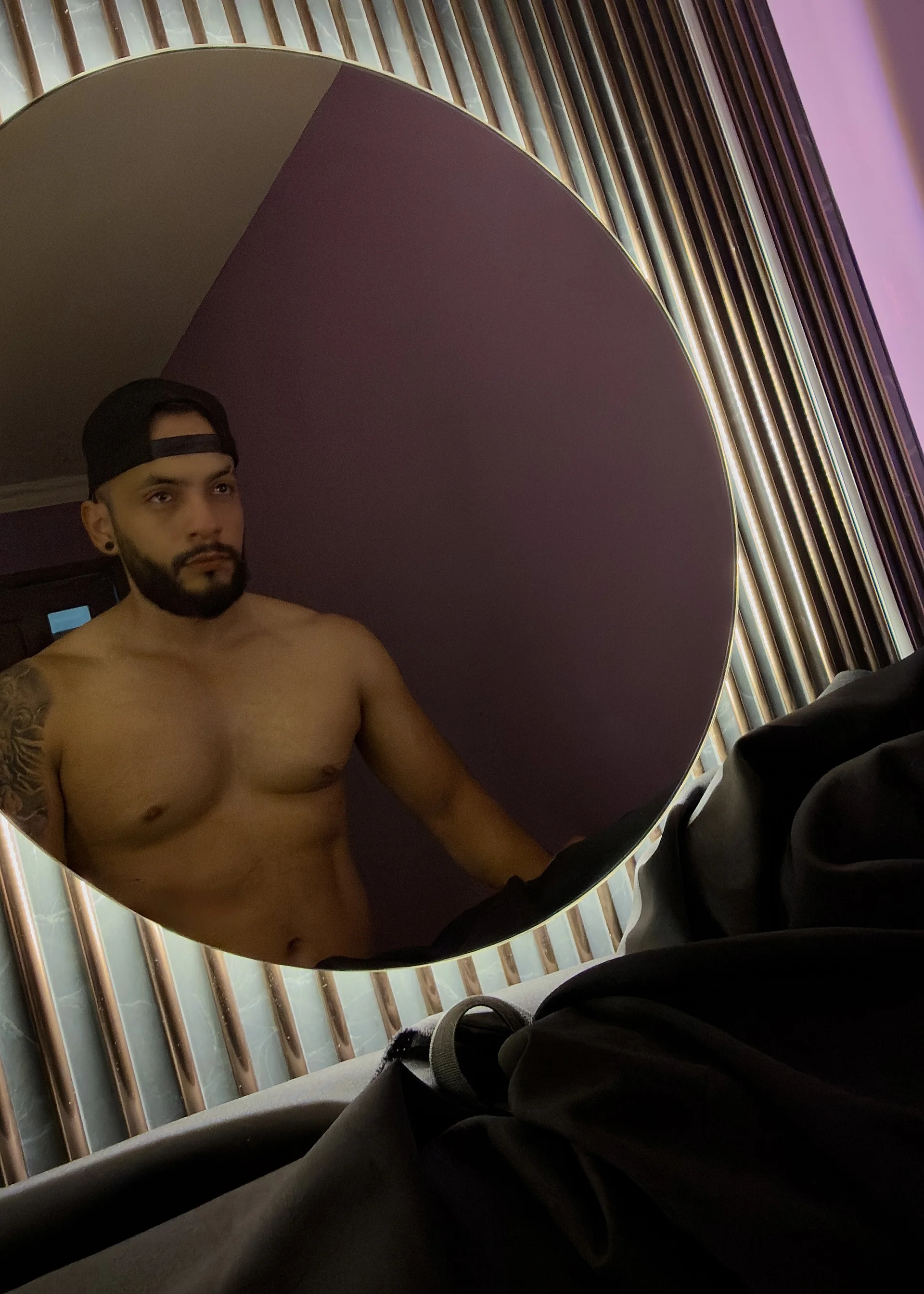 XXX Porn Photo of Nude Mike_savage3 5