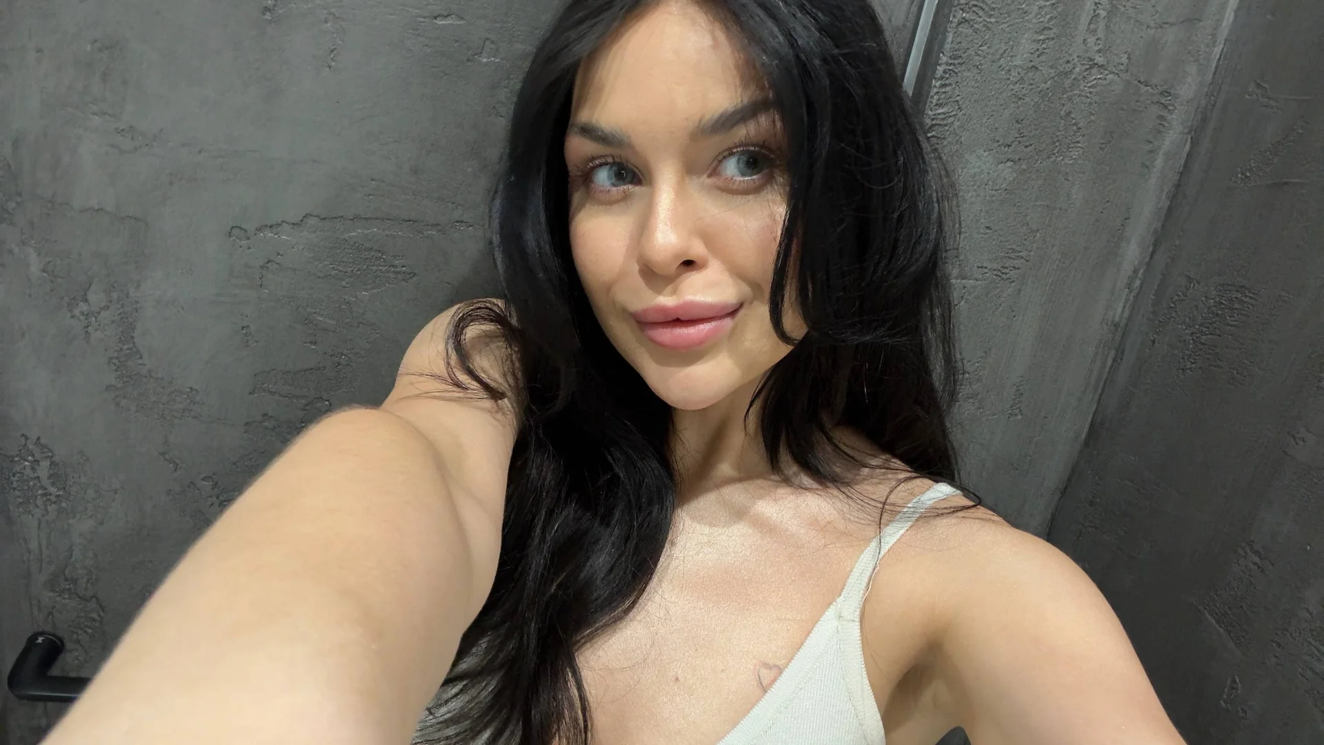 XXX Porn Photo of Nude Sofa_01 1
