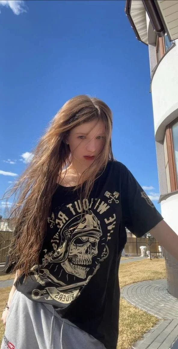 XXX Porn Photo of Nude Kissme_Kira 2