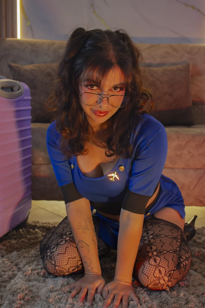 XXX Porn Photo of Nude larah_uwu 34