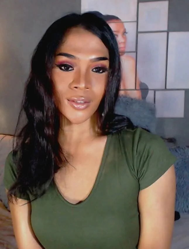XXX Porn Photo of Nude GoldenCumTYRA 3