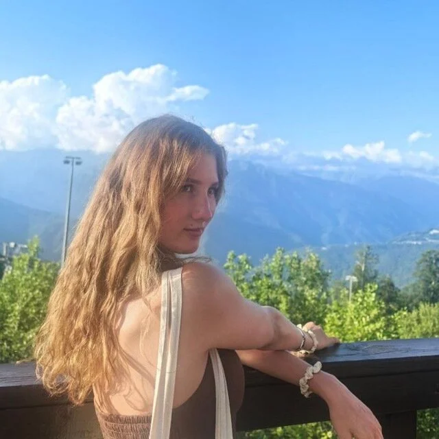 Alika_L_V
