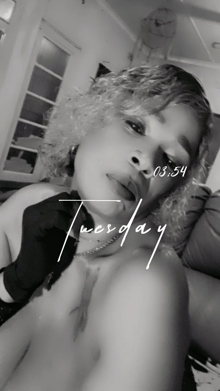 XXX Porn Photo of Nude Gucci_Bx 435