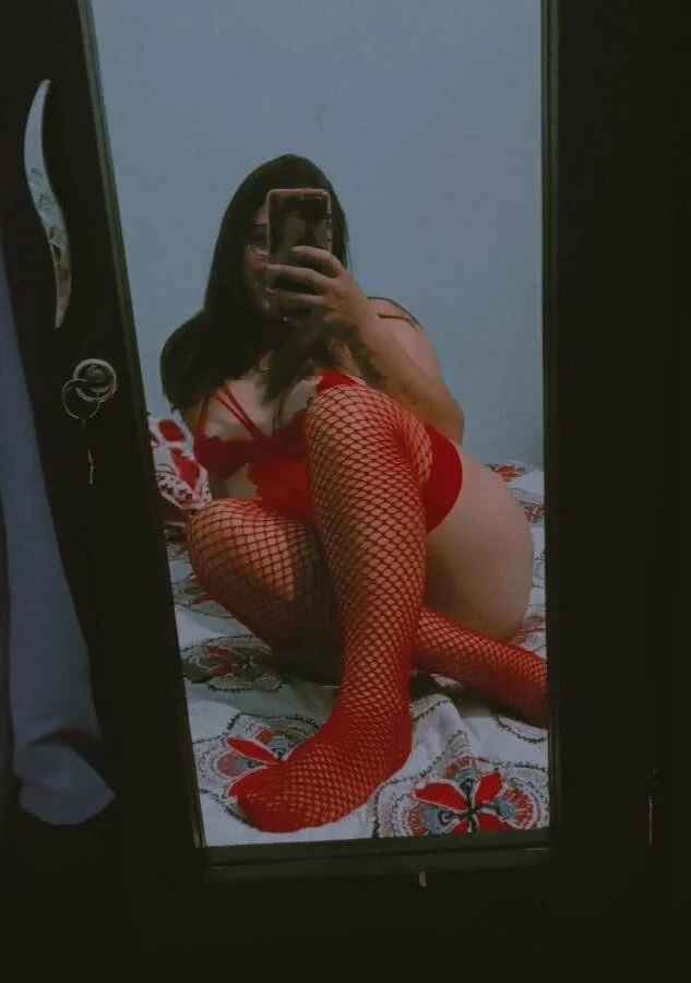 XXX Porn Photo of Nude antonella_moon7 11