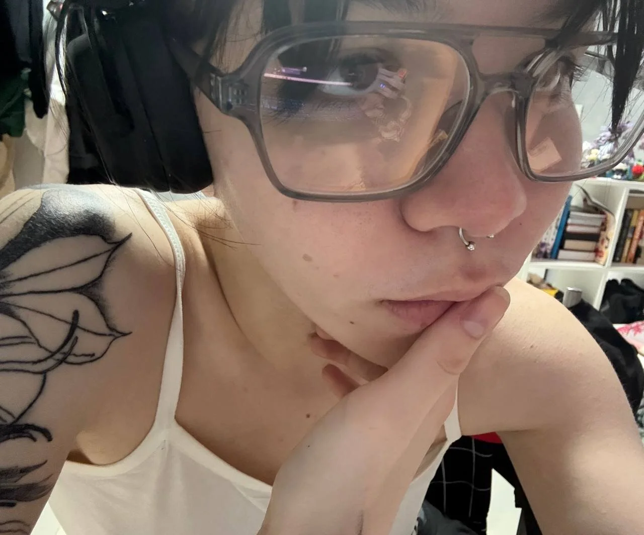 XXX Porn Photo of Nude GenevieveBuden 14