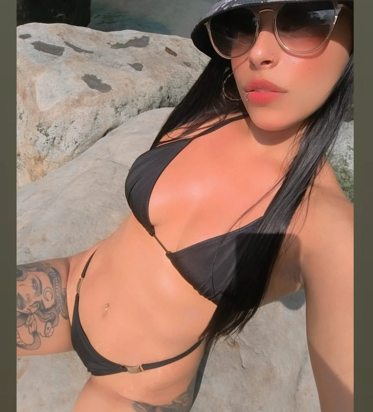 XXX Porn Photo of Nude MiiaaMoonroee 2