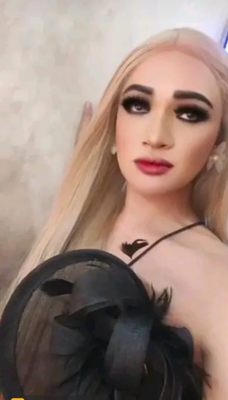 XXX Porn Photo of Nude smokeprincess 11