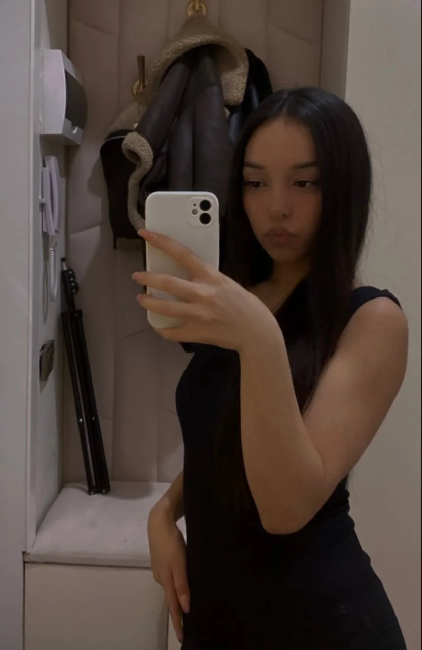 XXX Porn Photo of Nude mooniejin 1