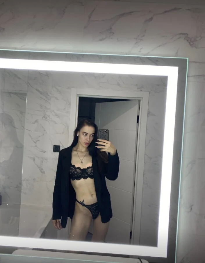 XXX Porn Photo of Nude Daphne_Darkthorn 16