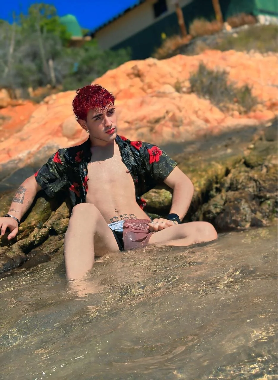 XXX Porn Photo of Nude conno_salvatore 2