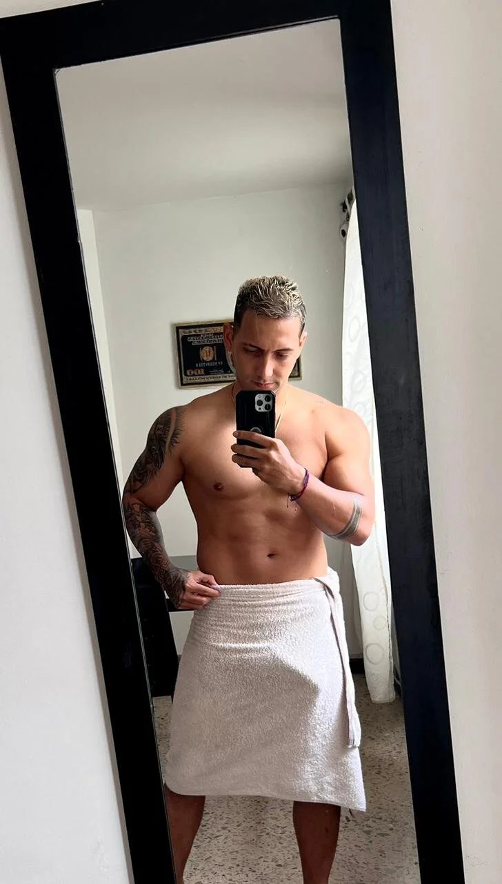 XXX Porn Photo of Nude alex_oficial 20
