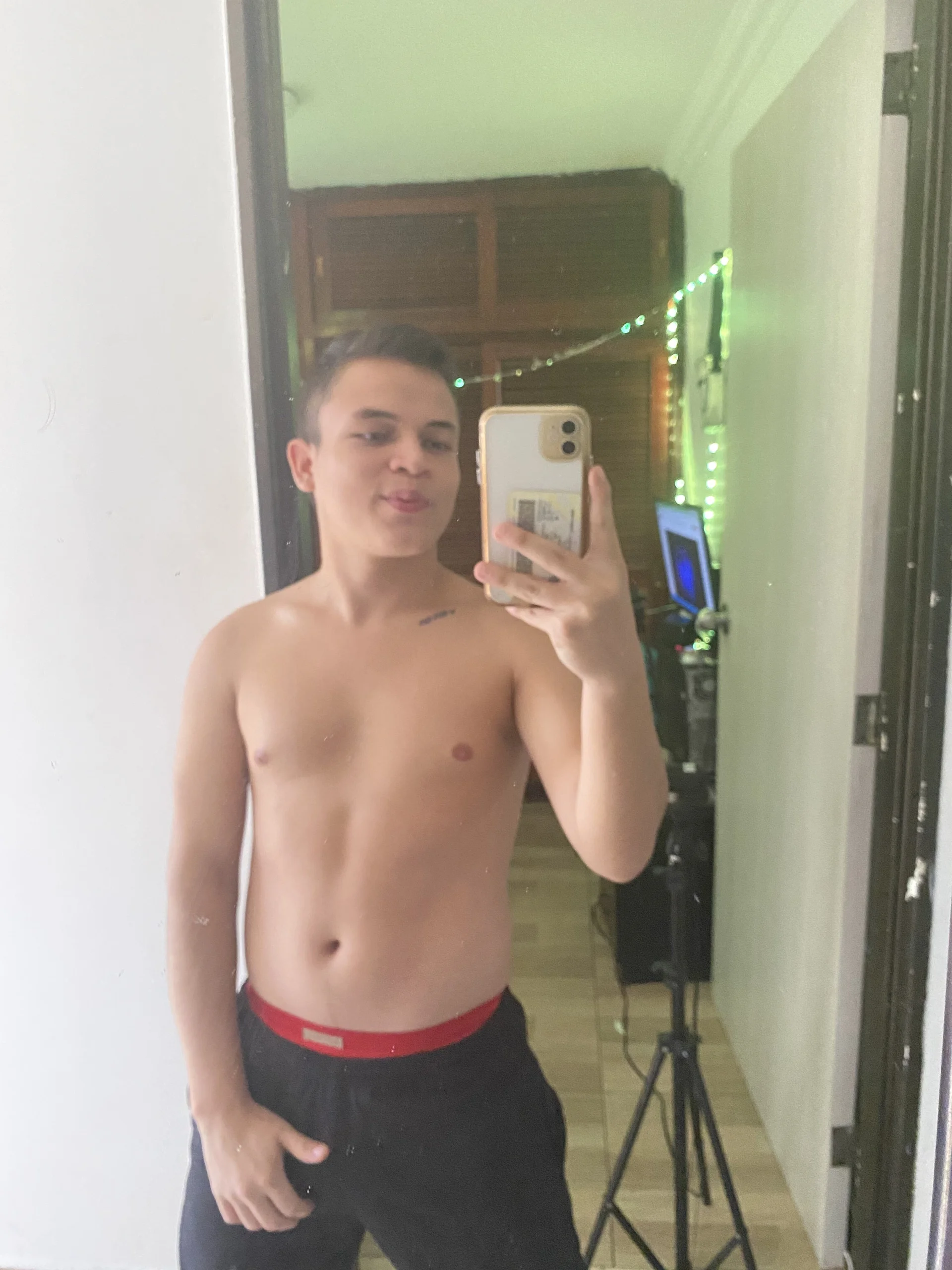 XXX Porn Photo of Nude Leon_Wild 3