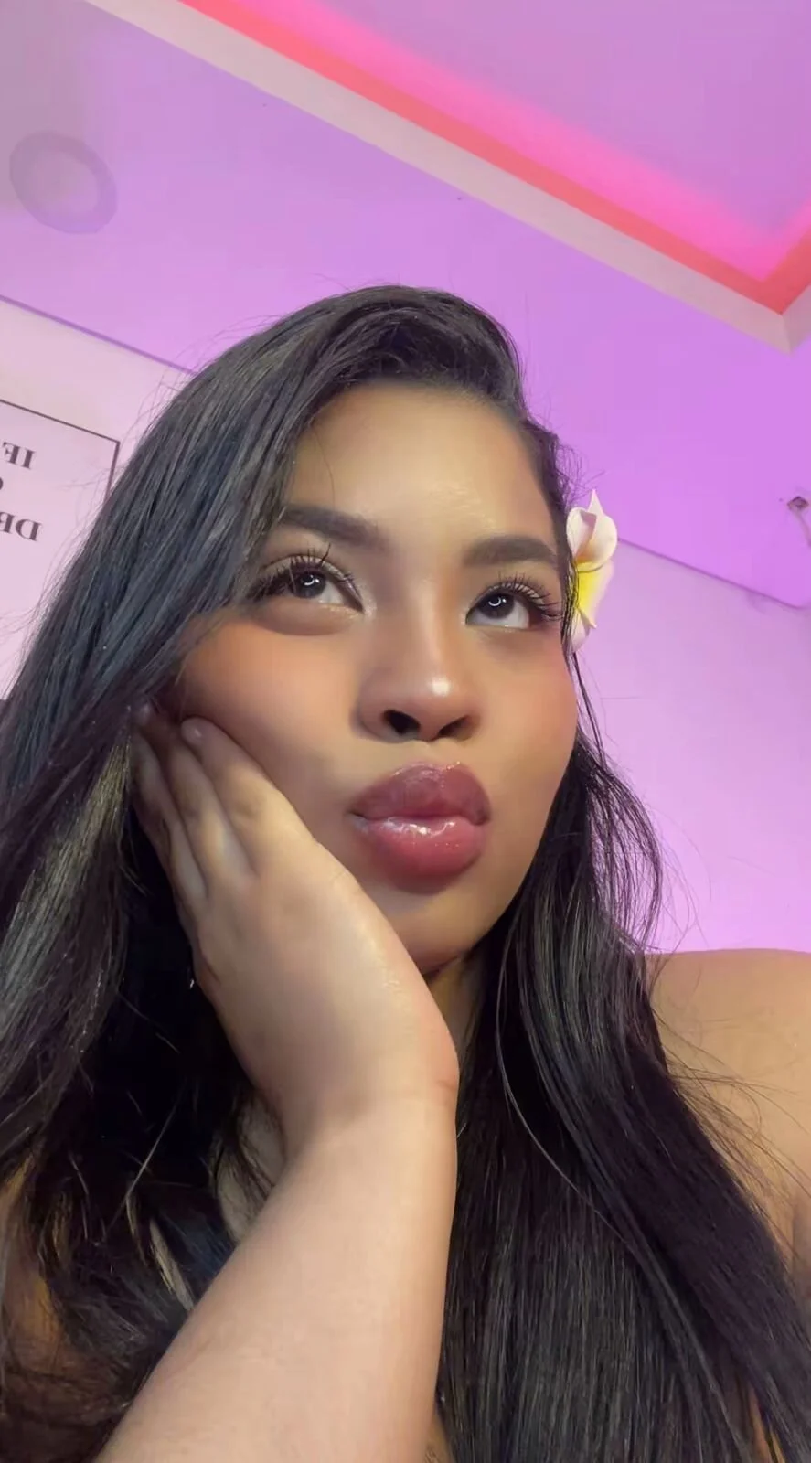 XXX Porn Photo of Nude Lizzy_Poncee 4