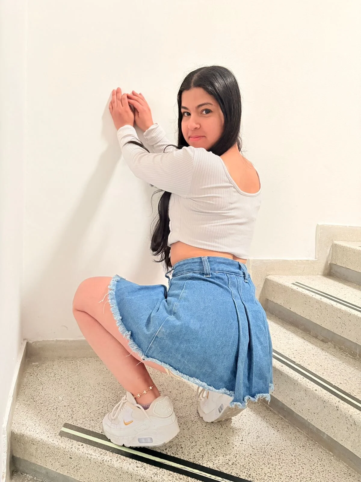 XXX Porn Photo of Nude Alysrous_Mar 4