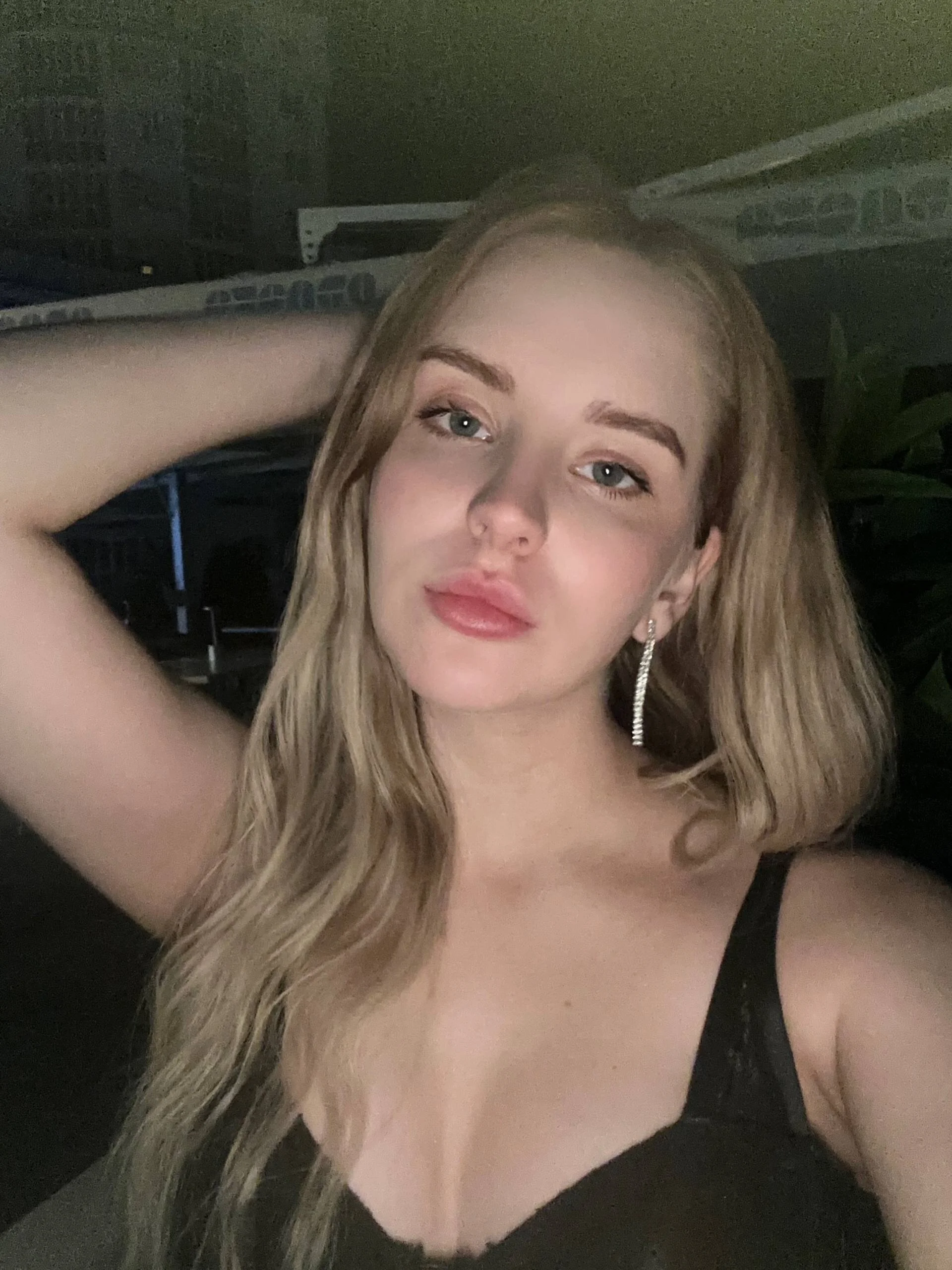 XXX Porn Photo of Nude EvelinaWindsor 3