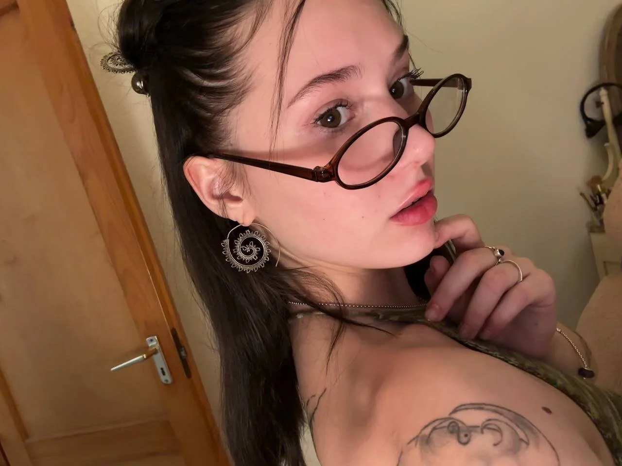 XXX Porn Photo of Nude petite_temptresss 7
