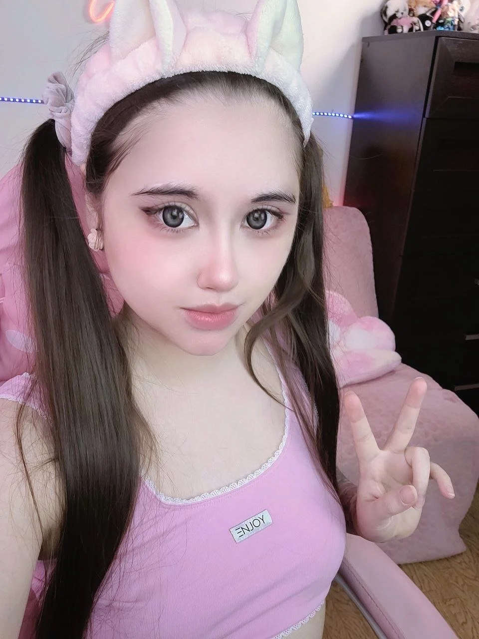 XXX Porn Photo of Nude Lolisuccub 77