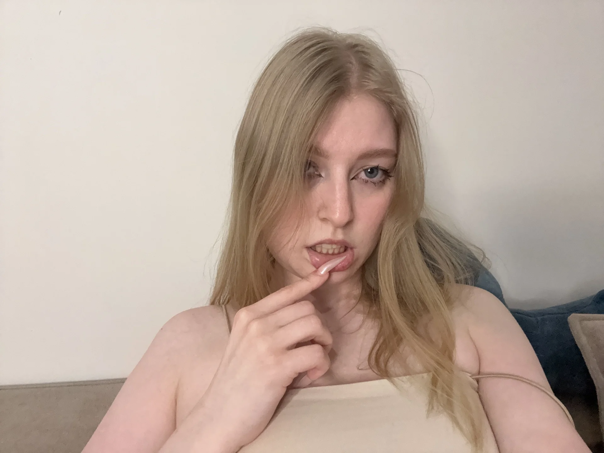 XXX Porn Photo of Nude LanaRoxxy 14