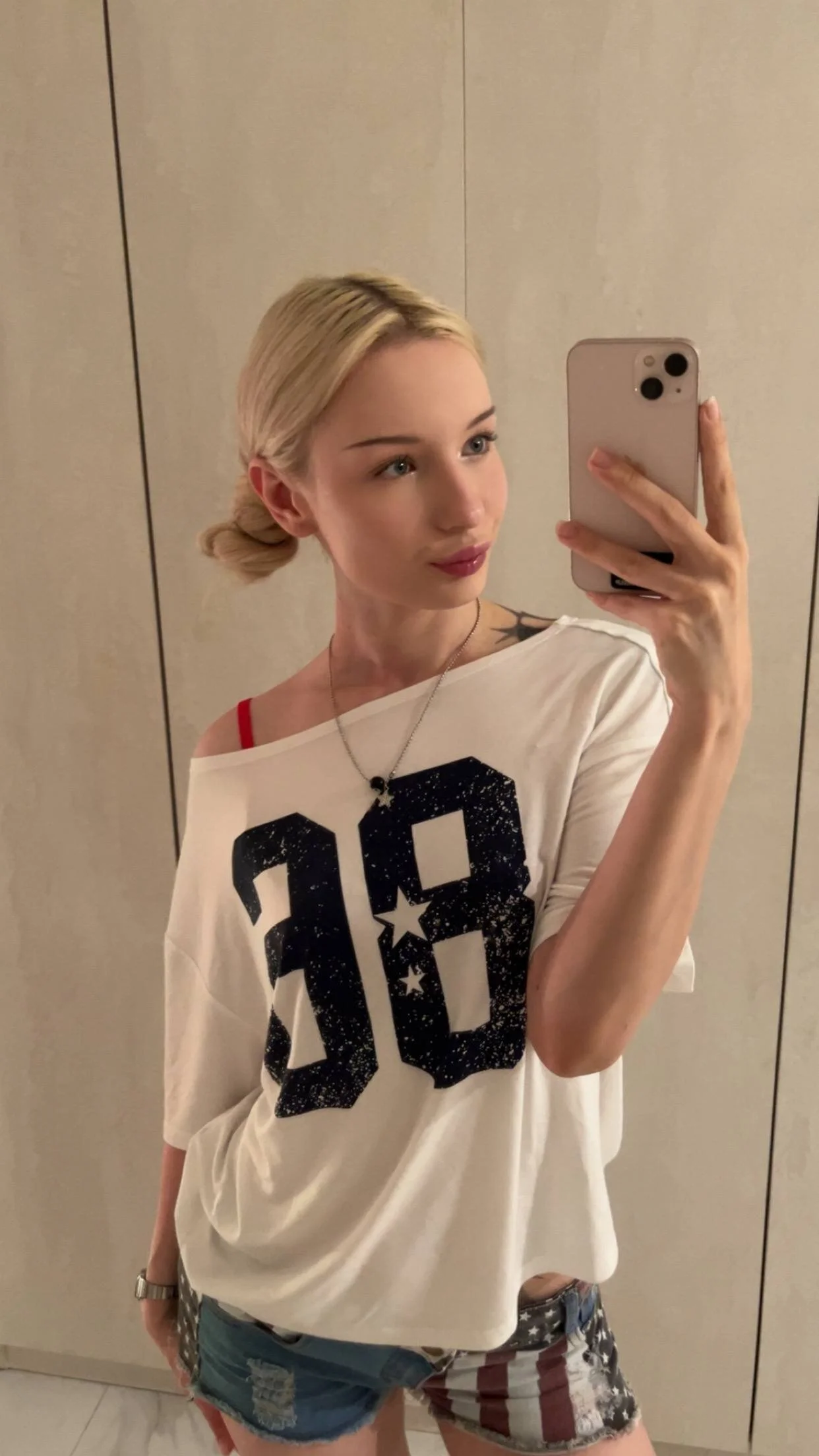 XXX Porn Photo of Nude Tiffany_Paw 3
